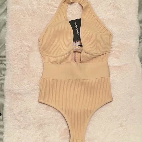 Bandage Rib V-wire Halterneck Bodysuit - Picture 5 of 5